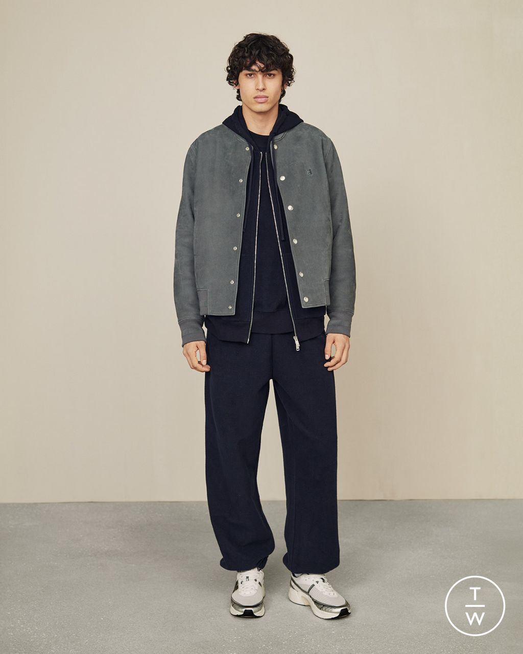 Fashion Week Paris Pre-Fall 2024 look 20 from the Givenchy collection 男装