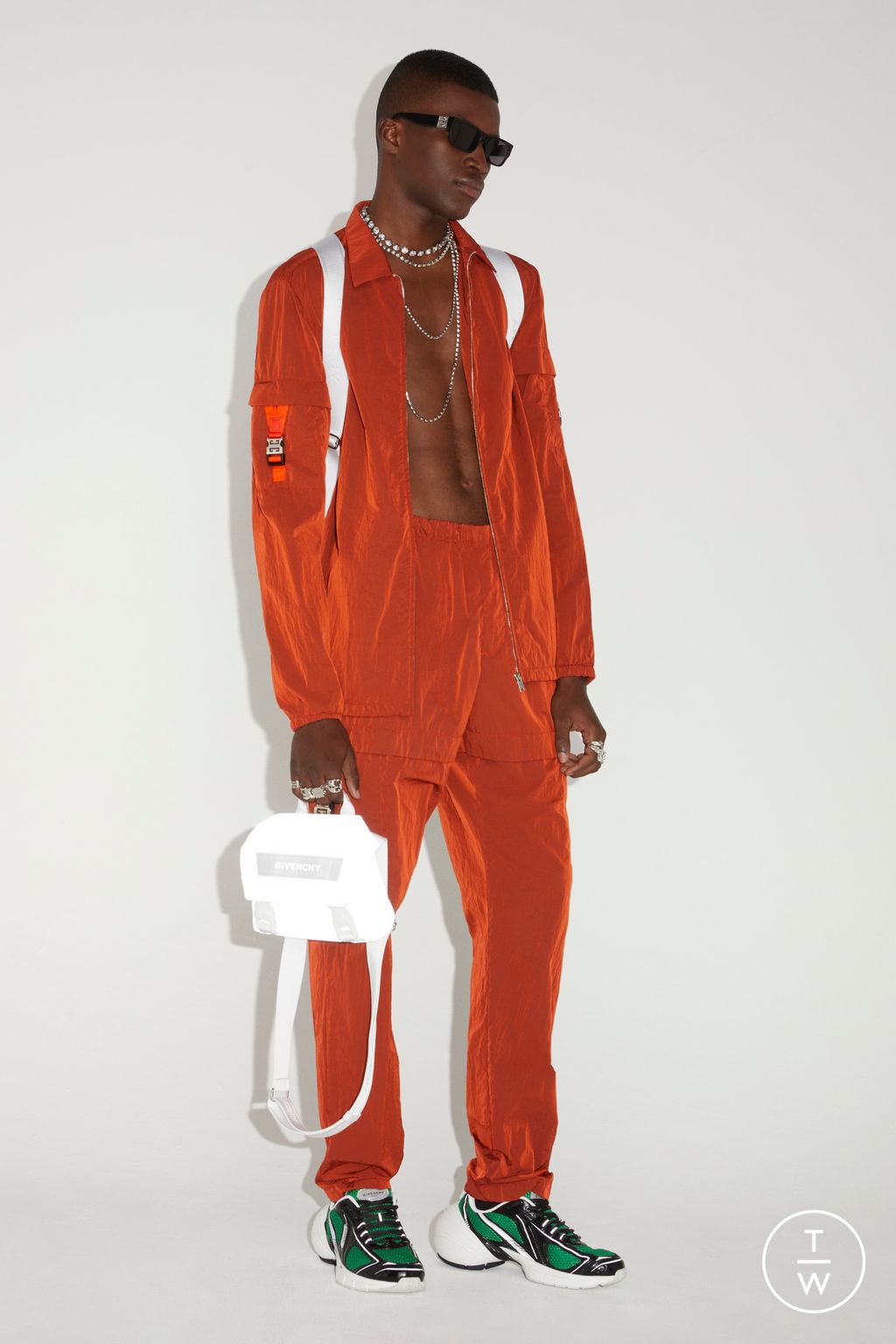 Fashion Week Paris Pre-Fall 2023 look 15 from the Givenchy collection menswear