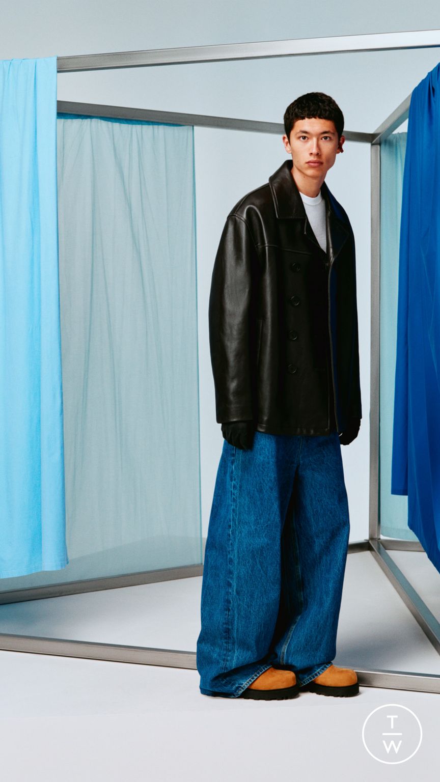 Fashion Week Paris Resort 2024 look 10 from the Givenchy collection menswear