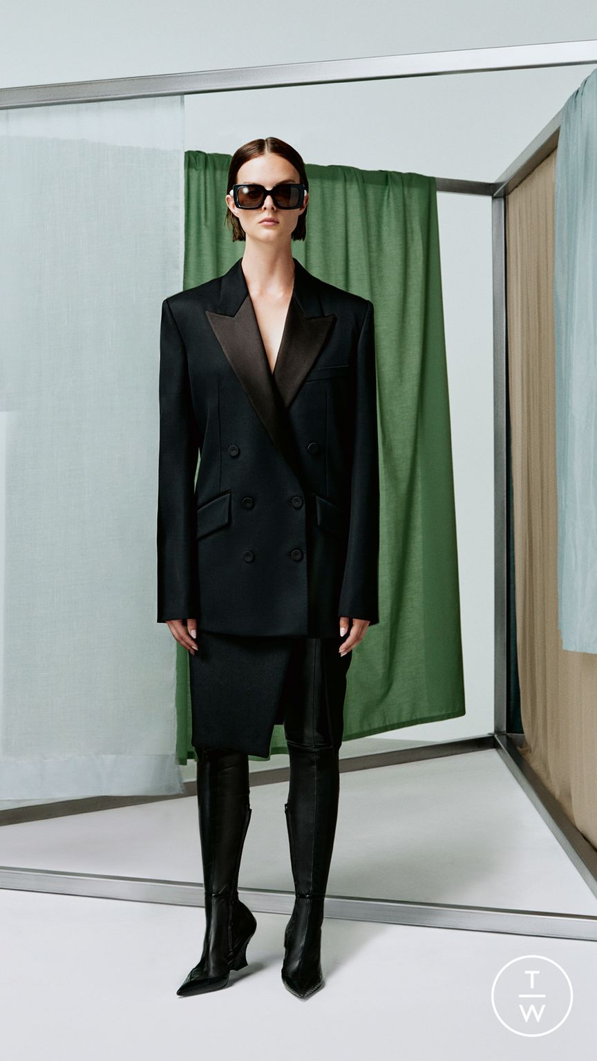 Fashion Week Paris Resort 2024 look 6 de la collection Givenchy womenswear