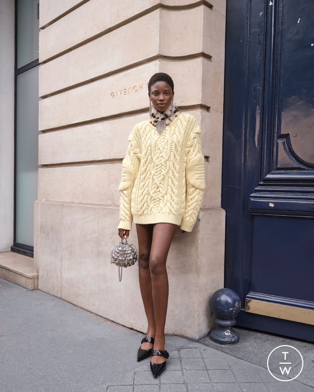 Fashion Week Paris Resort 2025 look 17 from the Givenchy collection womenswear