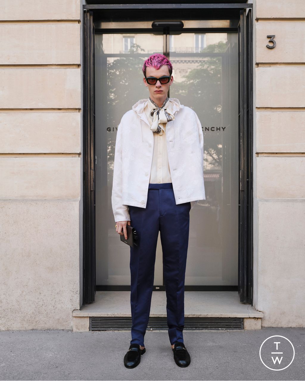 Fashion Week Paris Resort 2025 look 30 de la collection Givenchy womenswear