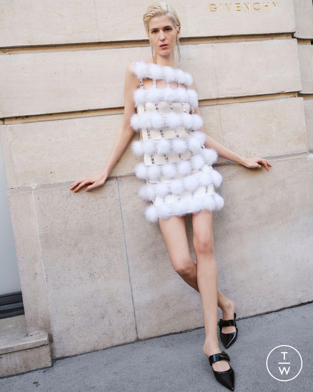 Fashion Week Paris Resort 2025 look 40 from the Givenchy collection womenswear