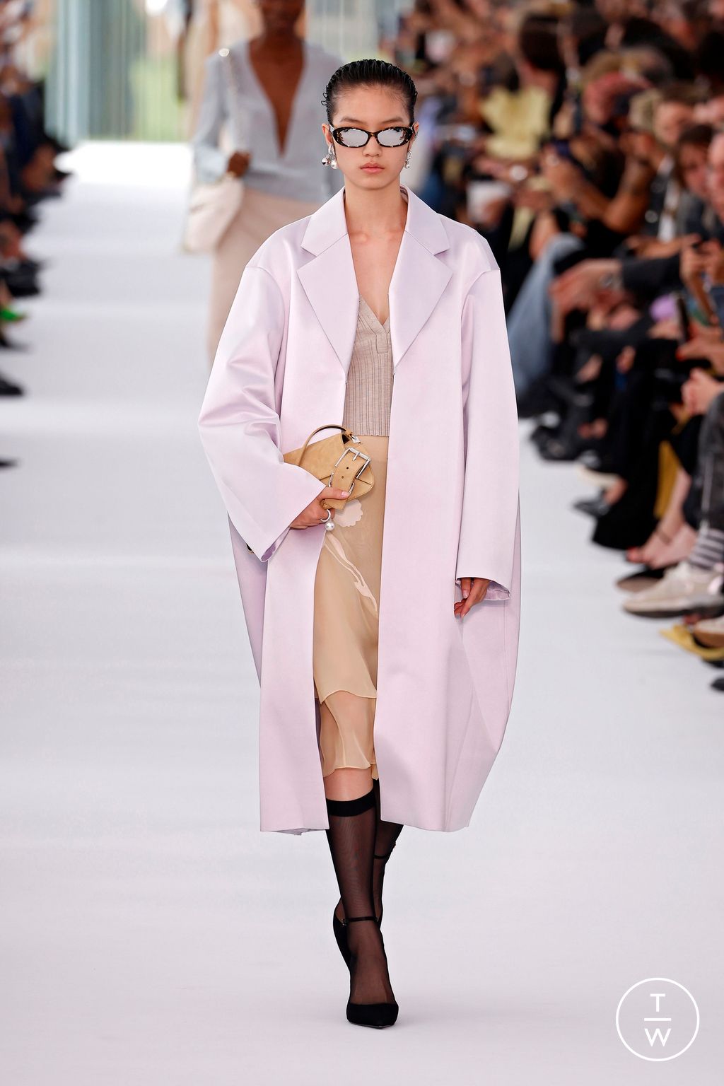 Fashion Week Paris Spring/Summer 2024 look 7 de la collection Givenchy womenswear