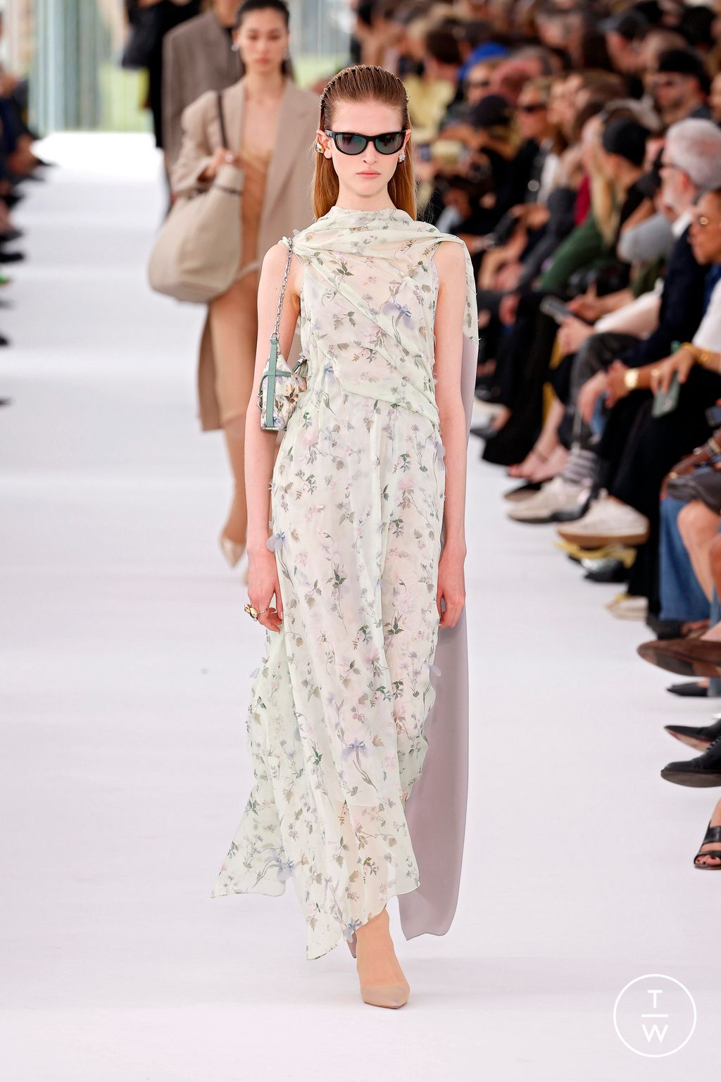Fashion Week Paris Spring/Summer 2024 look 17 de la collection Givenchy womenswear