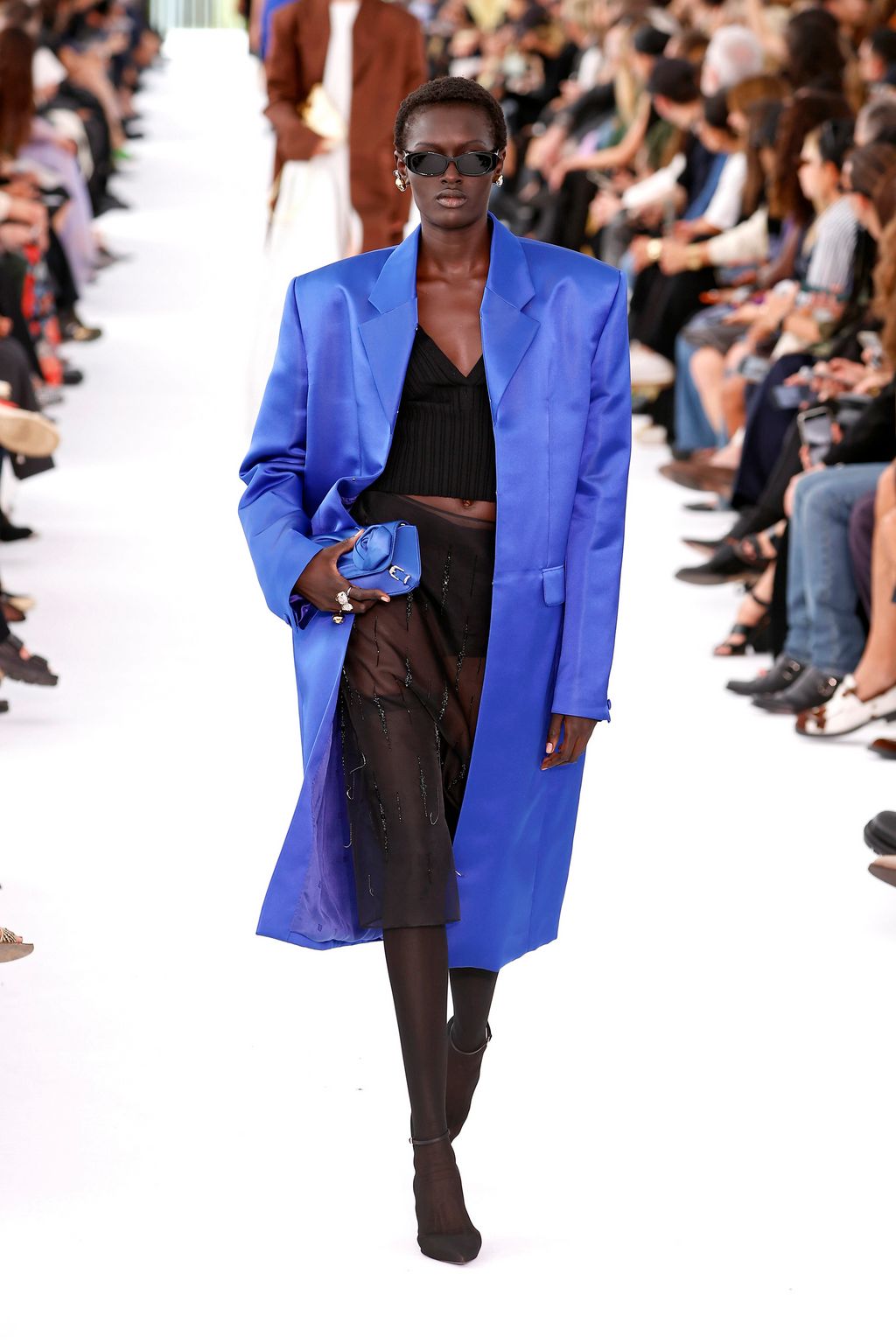 Fashion Week Paris Spring/Summer 2024 look 23 from the Givenchy collection womenswear