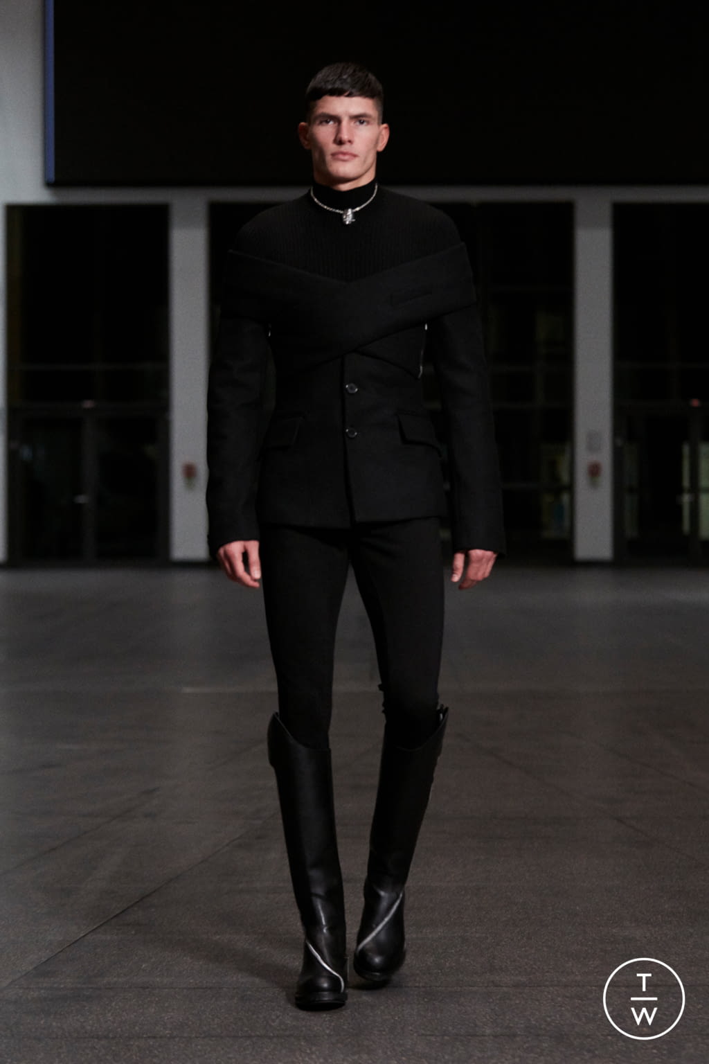 Fashion Week Paris Fall/Winter 2021 look 4 from the GmbH collection 男装