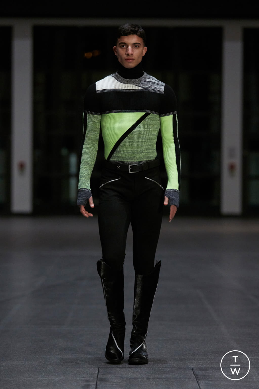 Fashion Week Paris Fall/Winter 2021 look 20 from the GmbH collection 男装