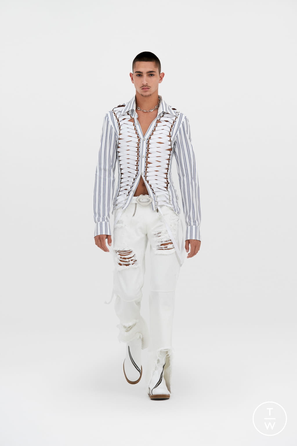 Fashion Week Paris Spring/Summer 2022 look 27 from the GmbH collection 男装