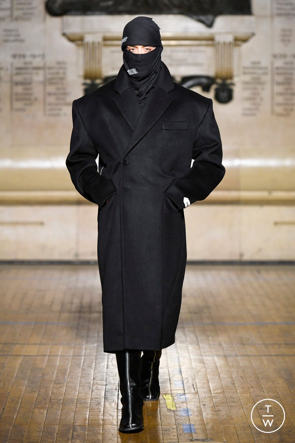 Fashion Week Paris Fall/Winter 2024 look 7 from the GmbH collection menswear