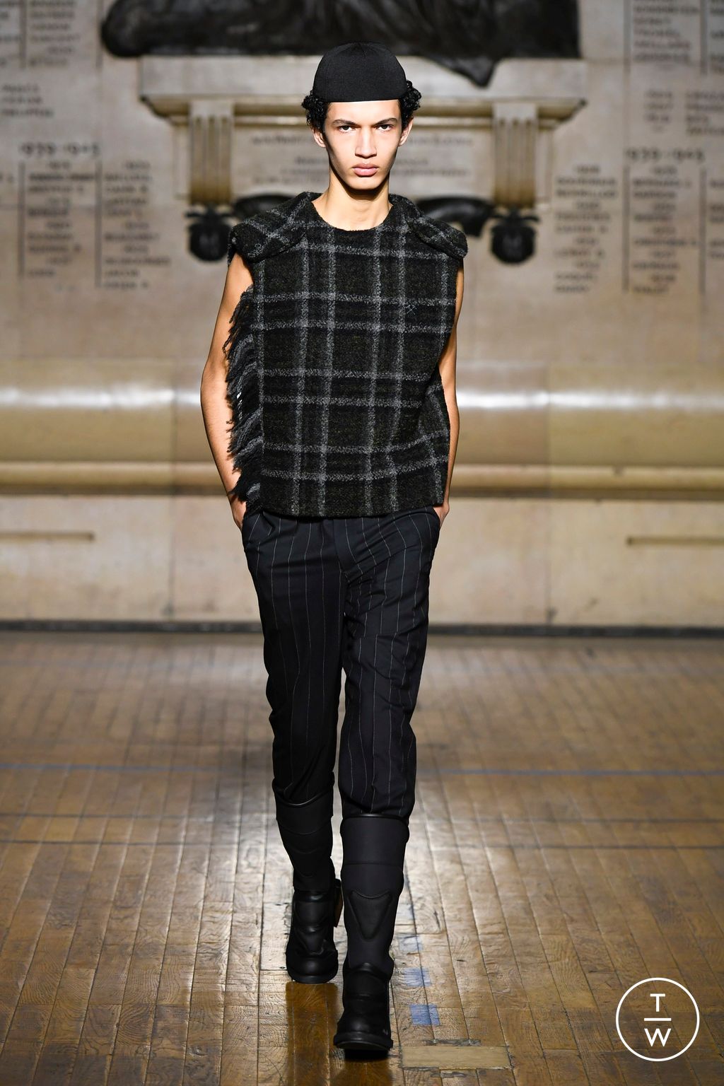 Fashion Week Paris Fall/Winter 2024 look 12 from the GmbH collection 男装