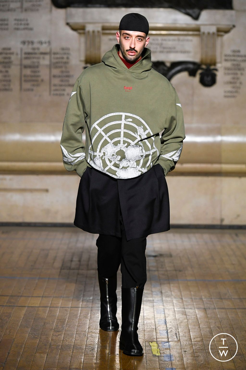 Fashion Week Paris Fall/Winter 2024 look 28 de la collection GmbH menswear