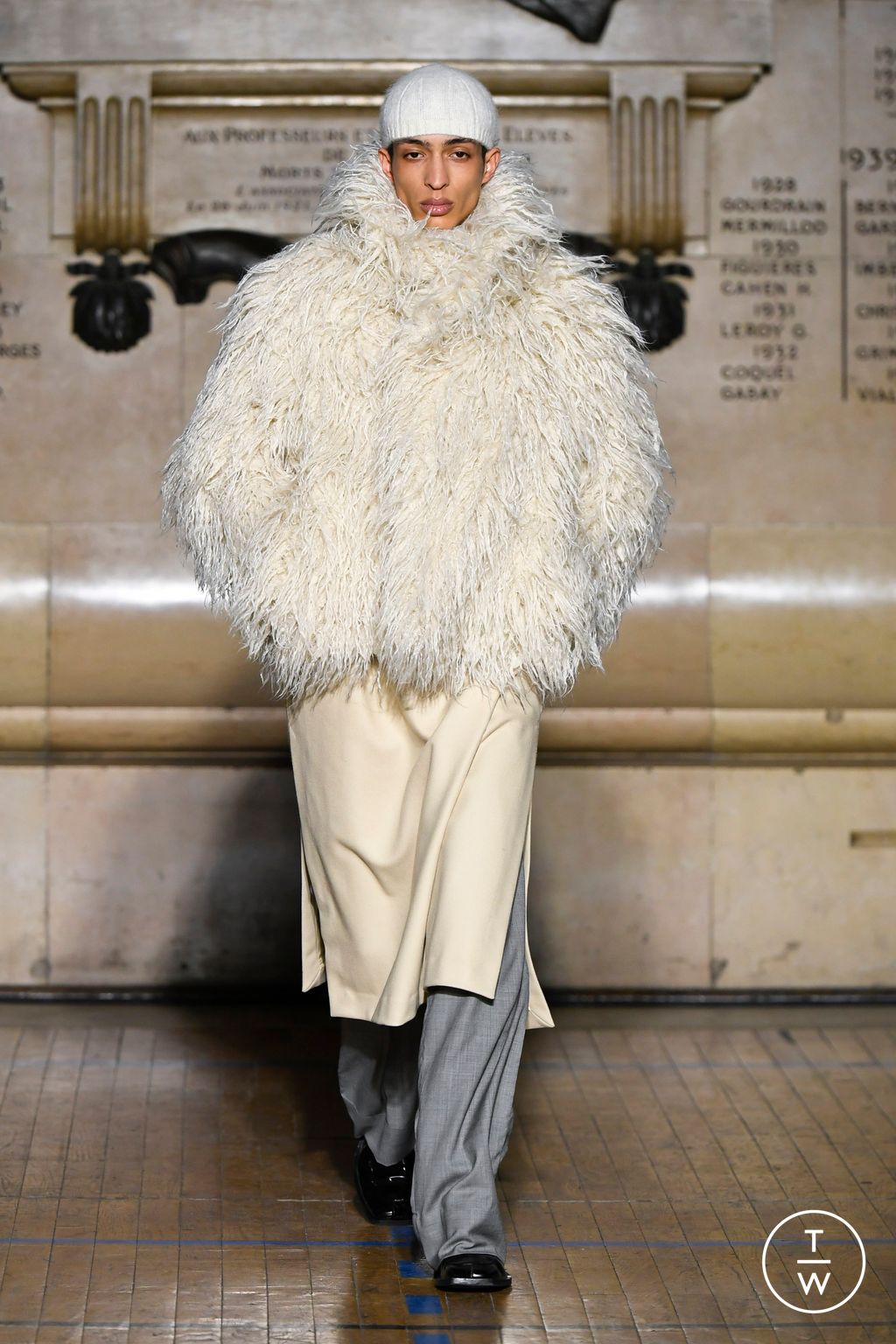 Fashion Week Paris Fall/Winter 2024 look 34 from the GmbH collection 男装