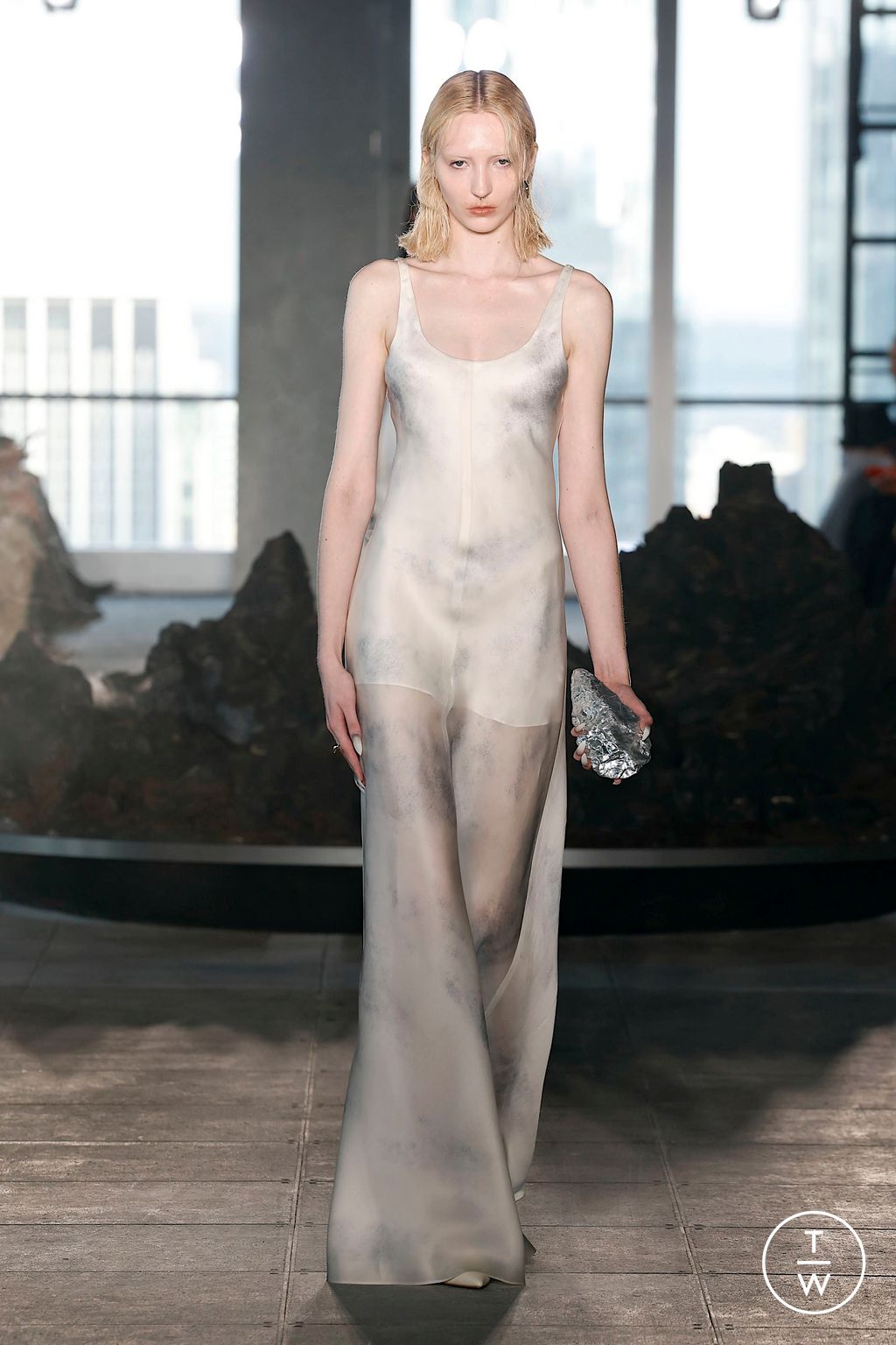 Fashion Week New York Spring/Summer 2025 look 5 from the Grace Ling collection 女装