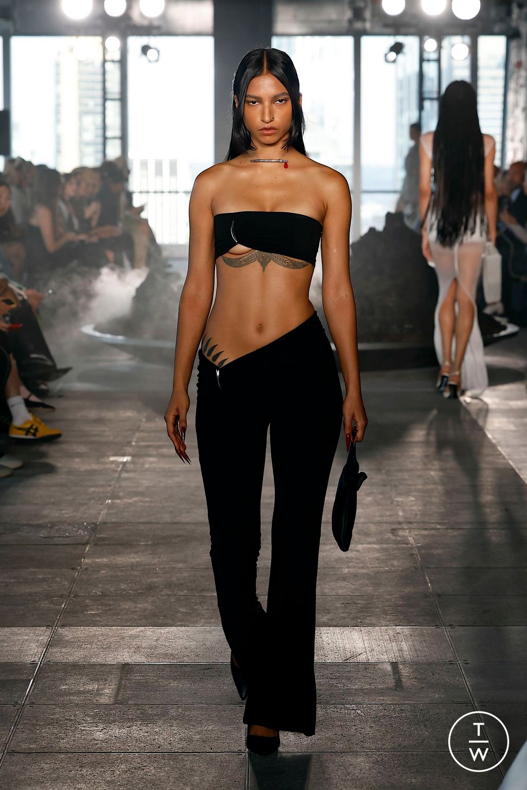 Fashion Week New York Spring/Summer 2025 look 15 from the Grace Ling collection 女装