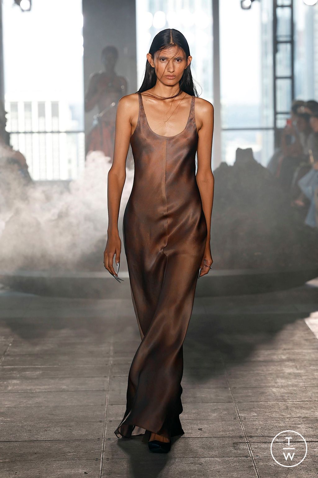 Fashion Week New York Spring/Summer 2025 look 22 from the Grace Ling collection 女装
