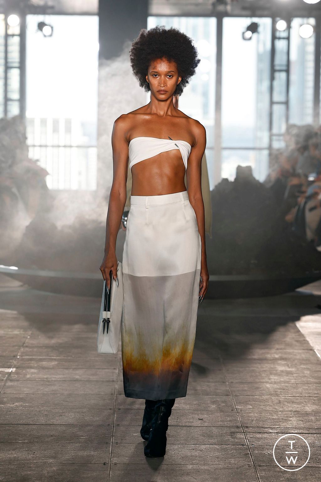 Fashion Week New York Spring/Summer 2025 look 25 from the Grace Ling collection 女装