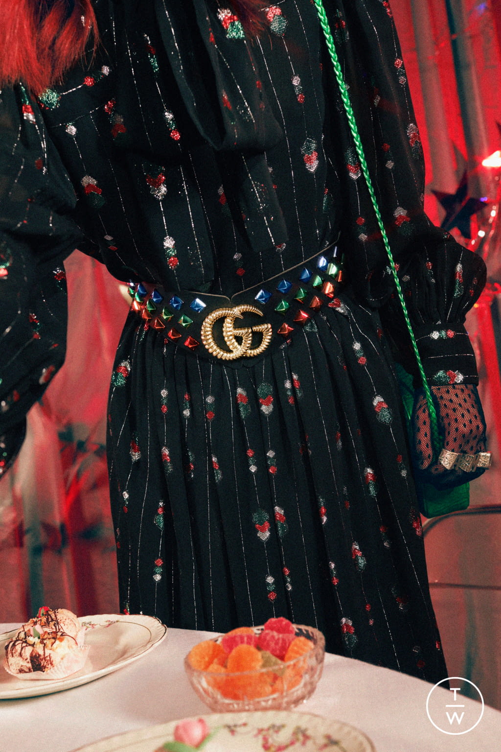 Fashion Week Paris Fall/Winter 2018 look 32 from the Gucci Gift Giving collection womenswear