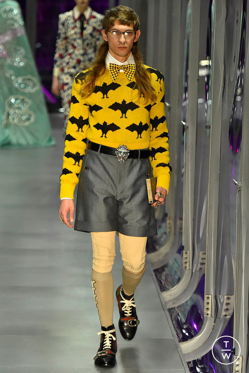 Gucci F W 17 Womenswear 51 The Fashion Search Engine walk