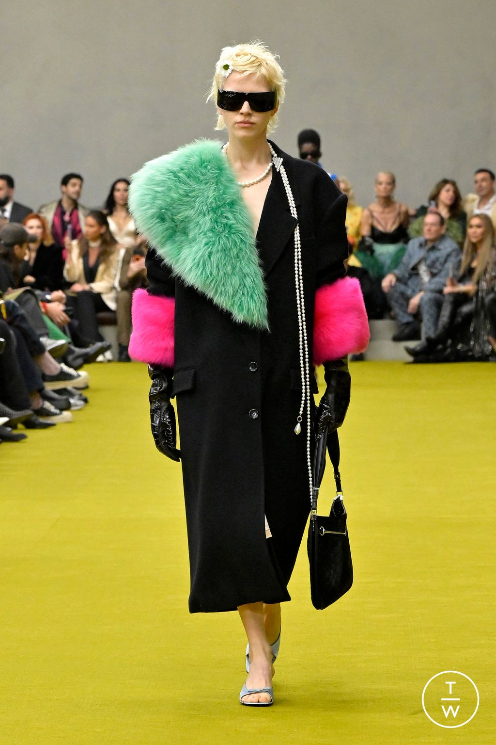 Fashion Week Milan Fall/Winter 2023 look 17 de la collection Gucci womenswear