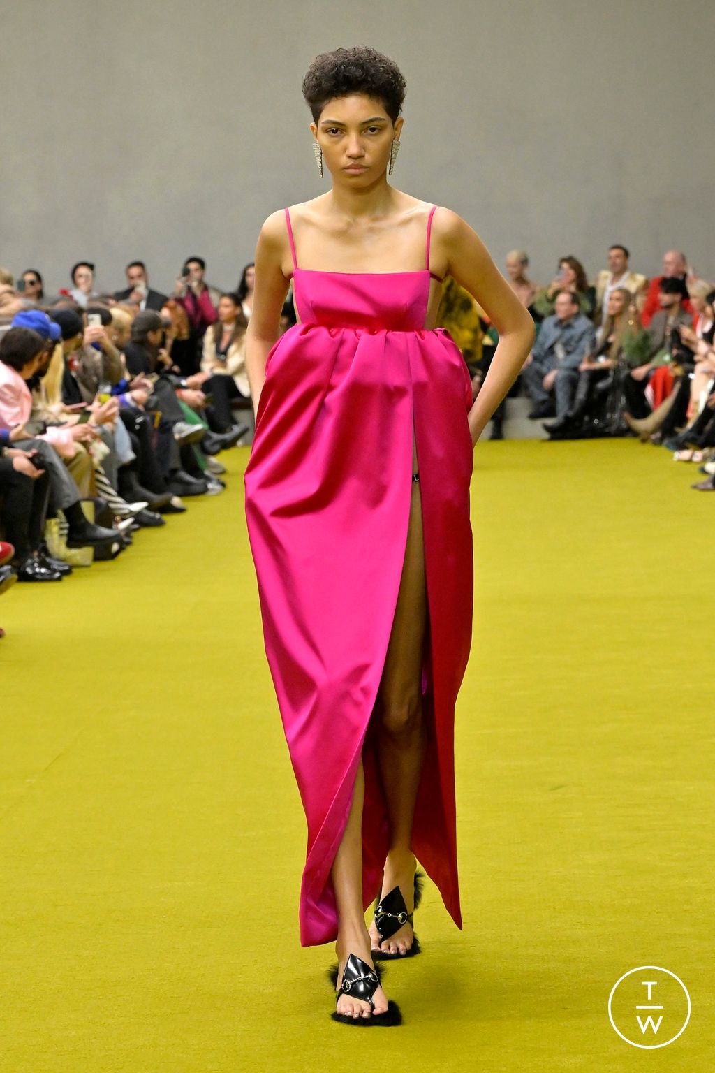 Fashion Week Milan Fall/Winter 2023 look 26 de la collection Gucci womenswear