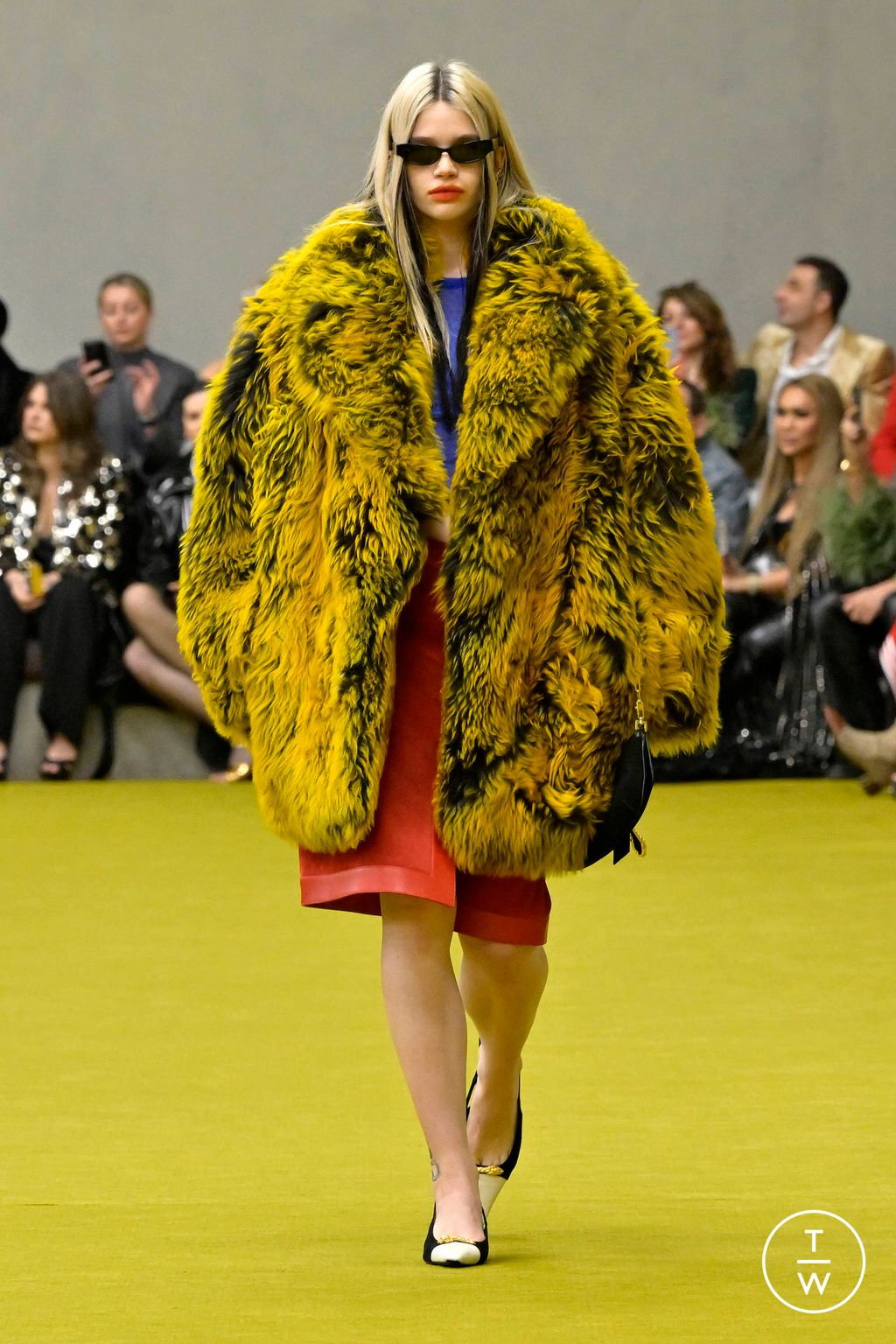 Fashion Week Milan Fall/Winter 2023 look 27 from the Gucci collection 女装