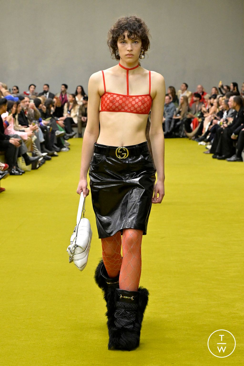 Fashion Week Milan Fall/Winter 2023 look 32 de la collection Gucci womenswear
