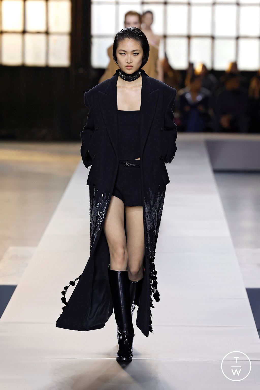 Fashion Week Milan Fall/Winter 2024 look 6 de la collection Gucci womenswear