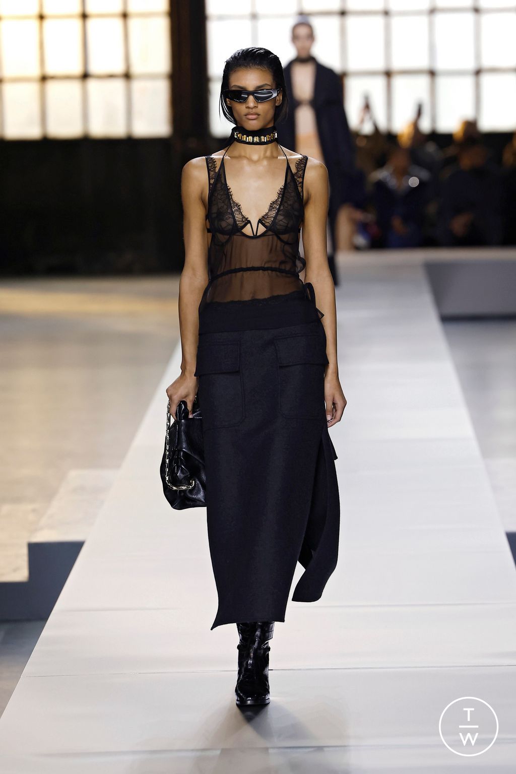 Fashion Week Milan Fall/Winter 2024 look 12 de la collection Gucci womenswear