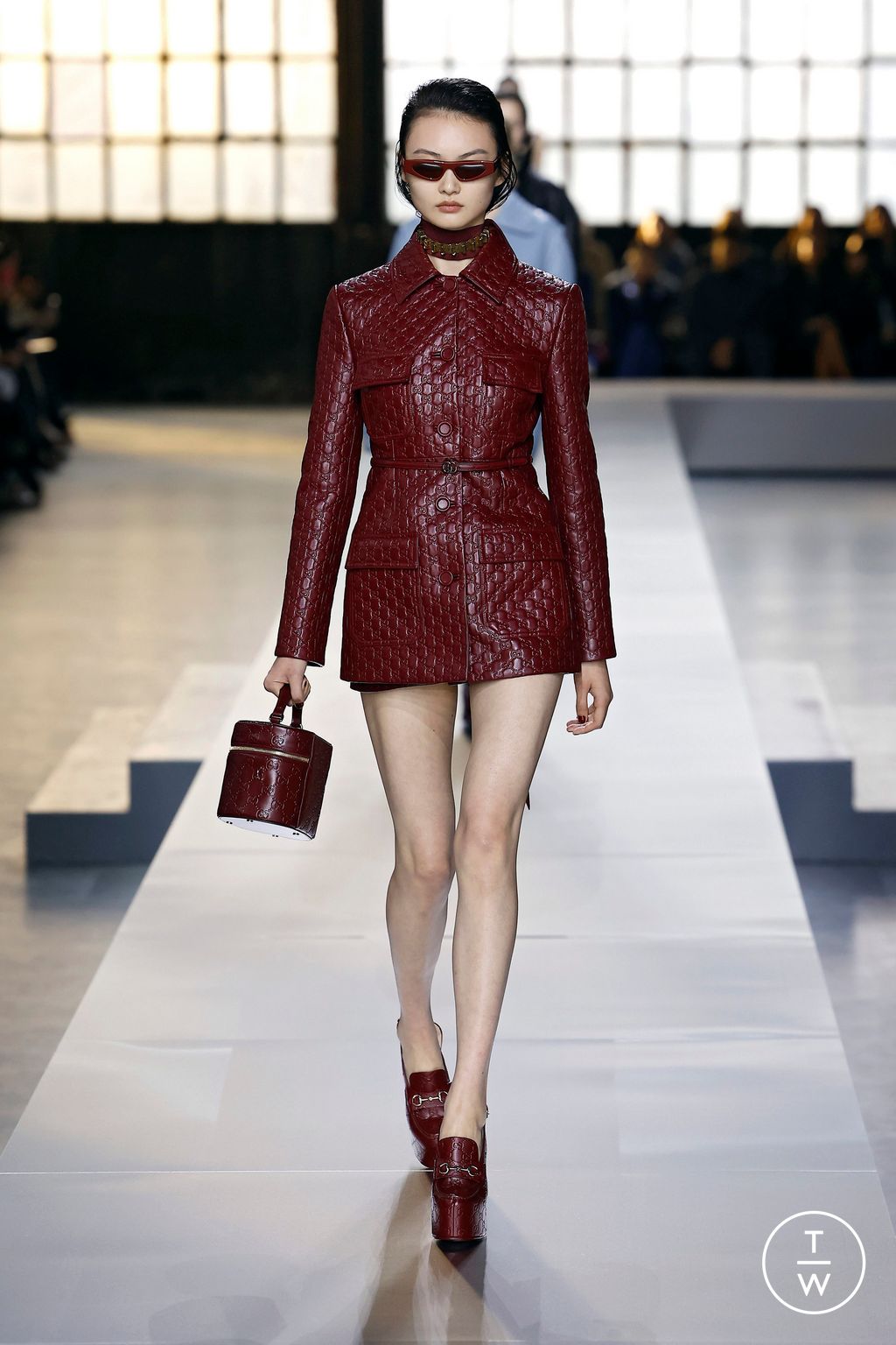 Fashion Week Milan Fall/Winter 2024 look 24 from the Gucci collection womenswear