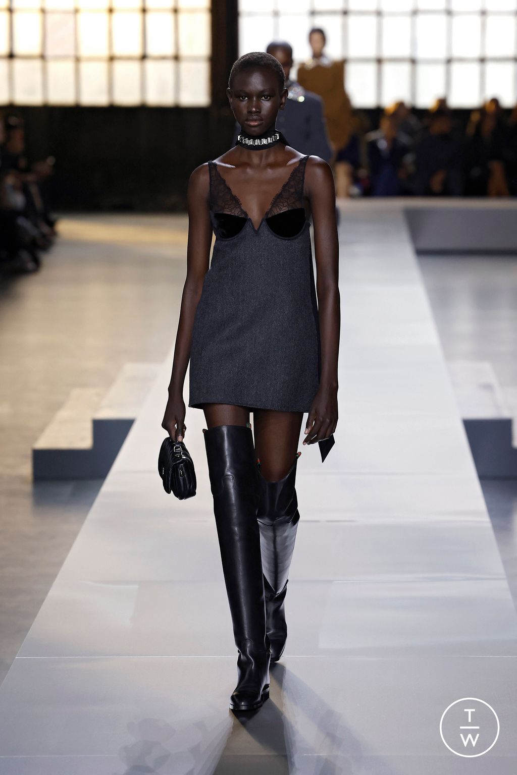 Fashion Week Milan Fall/Winter 2024 look 31 de la collection Gucci womenswear