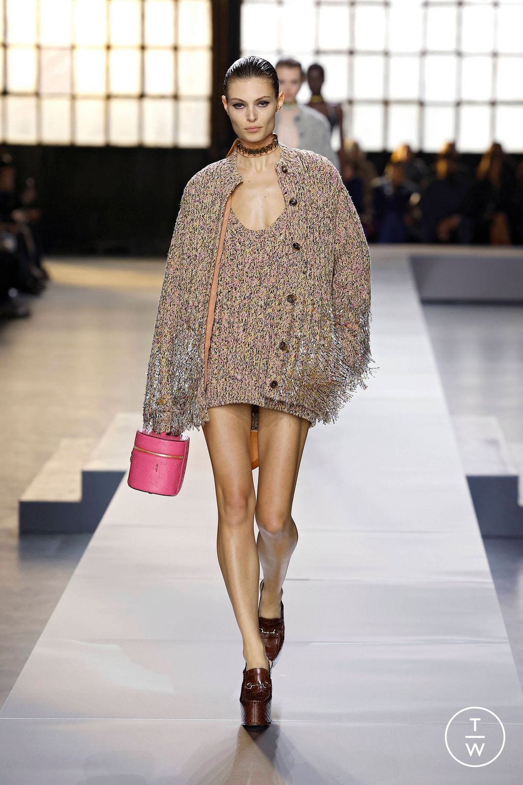 Fashion Week Milan Fall/Winter 2024 look 42 from the Gucci collection 女装
