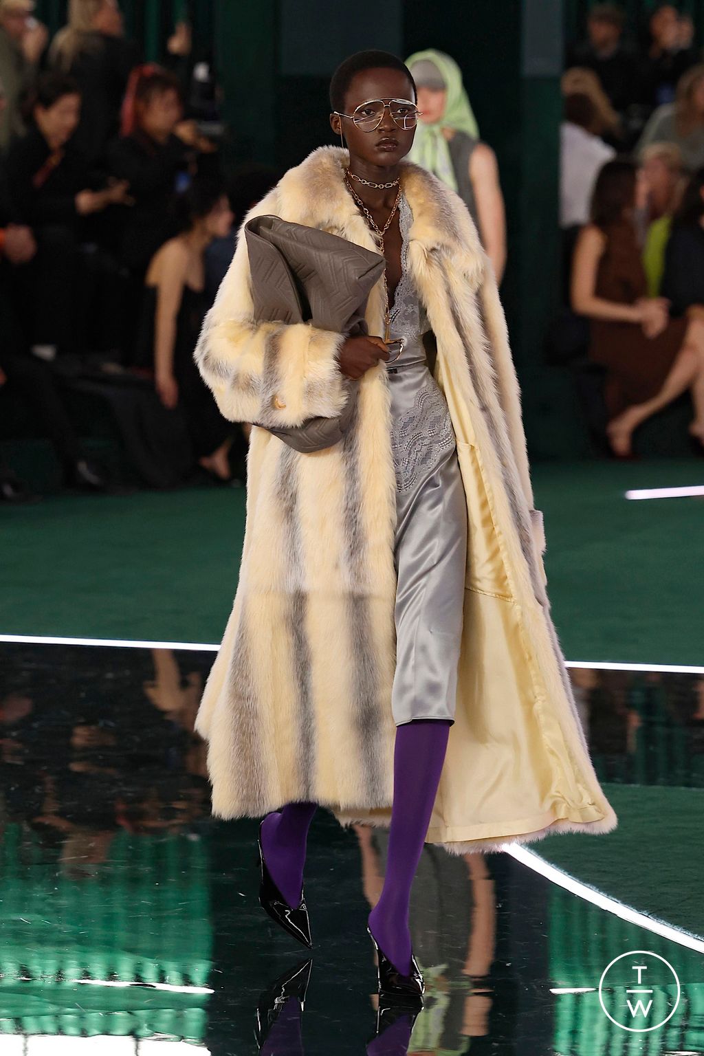 Fashion Week Milan Fall/Winter 2025 look 5 from the Gucci collection womenswear