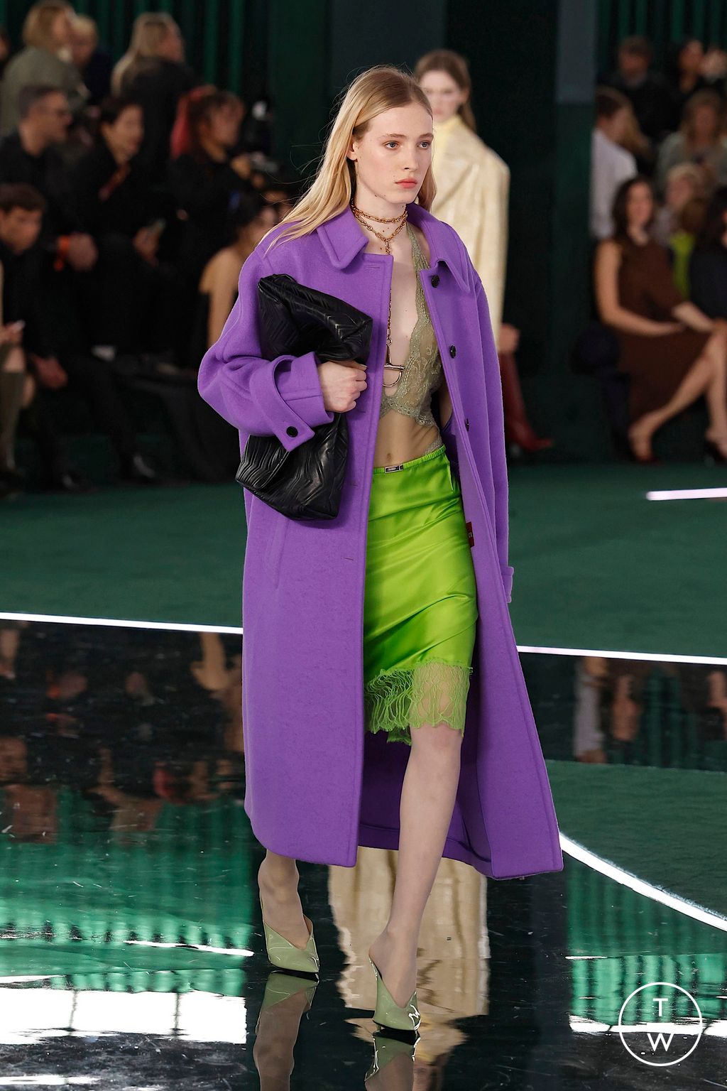 Fashion Week Milan Fall/Winter 2025 look 9 from the Gucci collection 女装