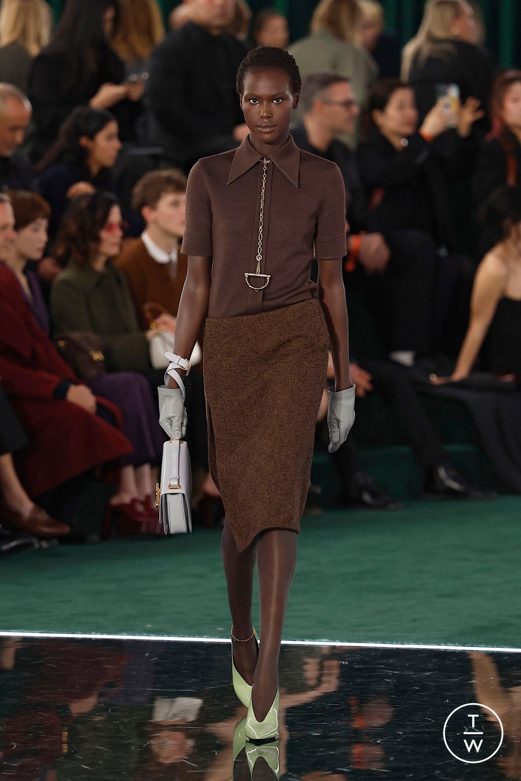 Fashion Week Milan Fall/Winter 2025 look 17 from the Gucci collection womenswear