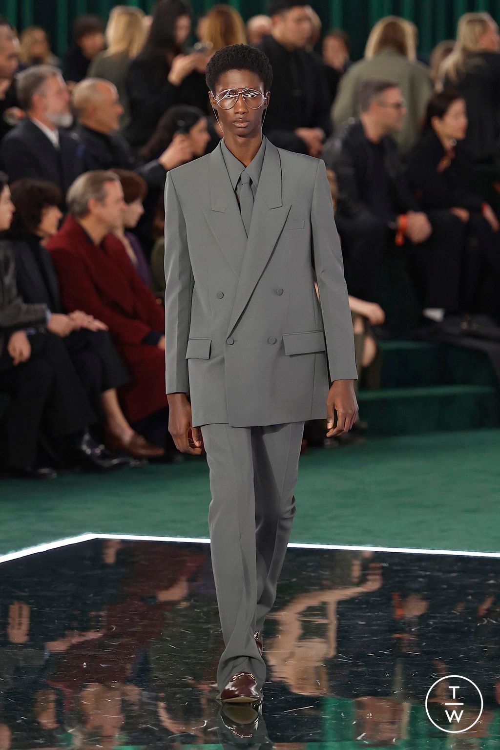 Fashion Week Milan Fall/Winter 2025 look 6 from the Gucci collection menswear