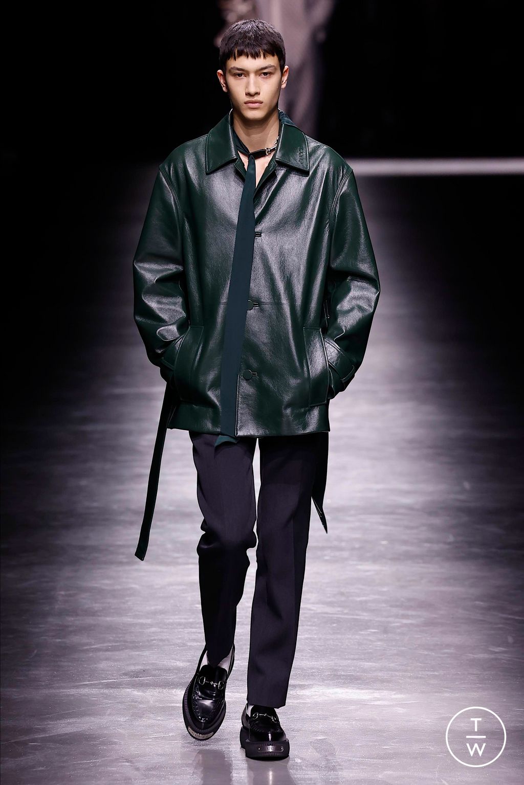 Fashion Week Milan Fall/Winter 2024 look 11 from the Gucci collection 男装