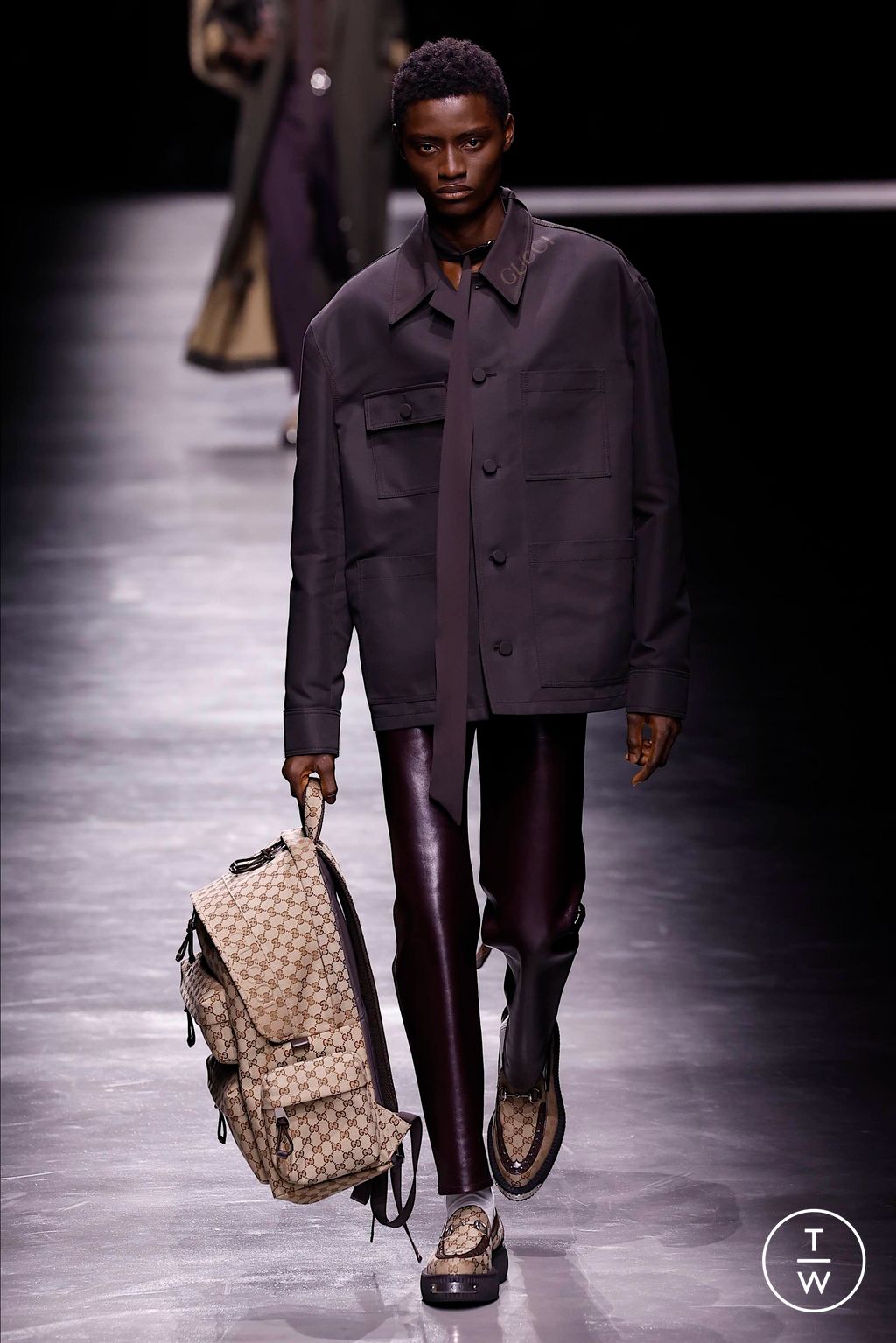 Fashion Week Milan Fall/Winter 2024 look 22 de la collection Gucci menswear
