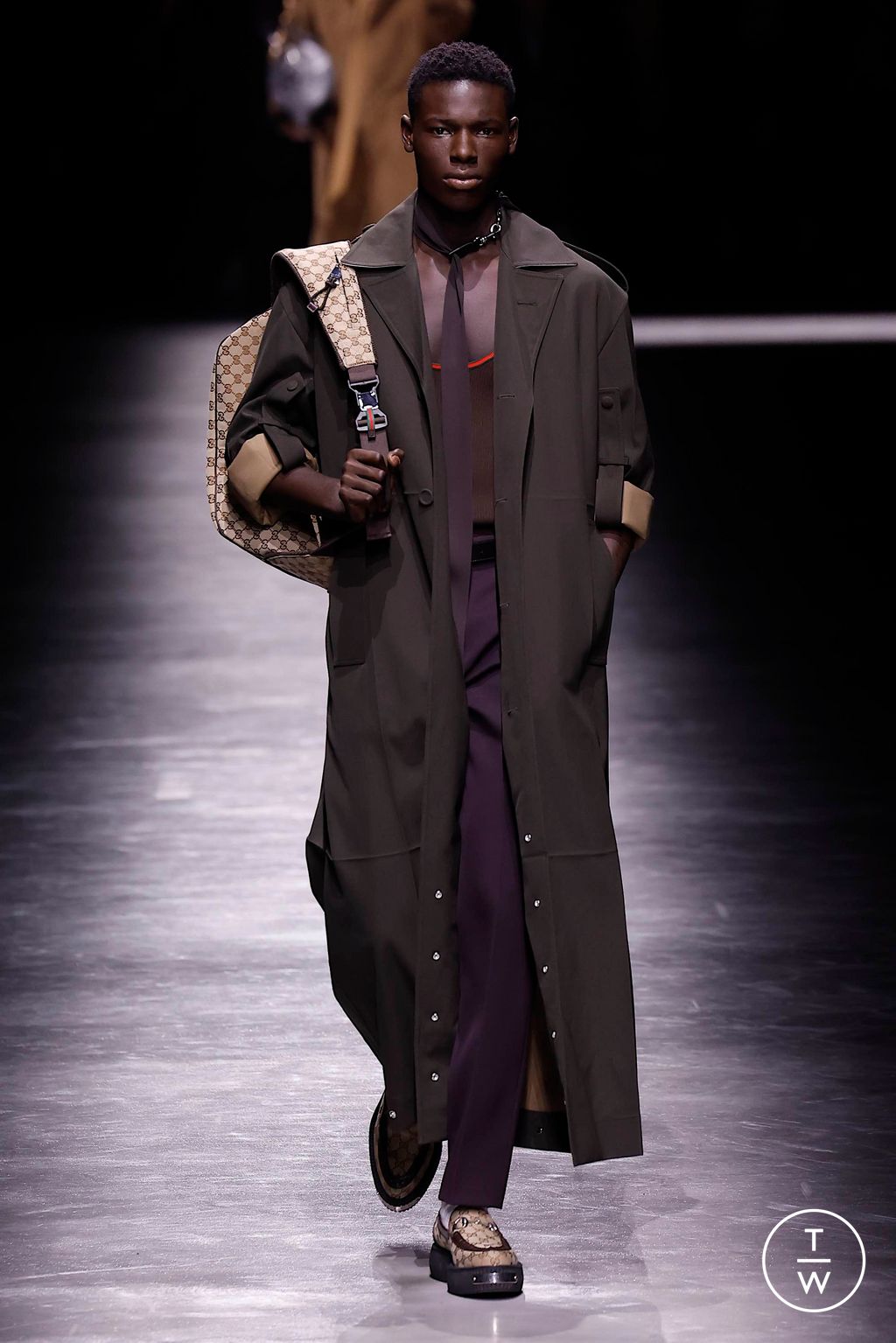 Fashion Week Milan Fall/Winter 2024 look 23 de la collection Gucci menswear