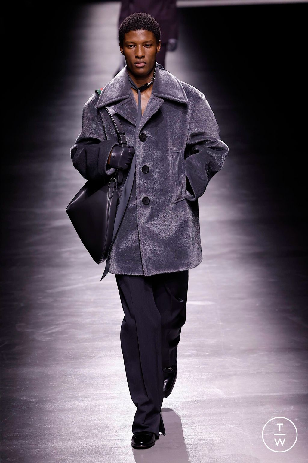 Fashion Week Milan Fall/Winter 2024 look 25 from the Gucci collection menswear