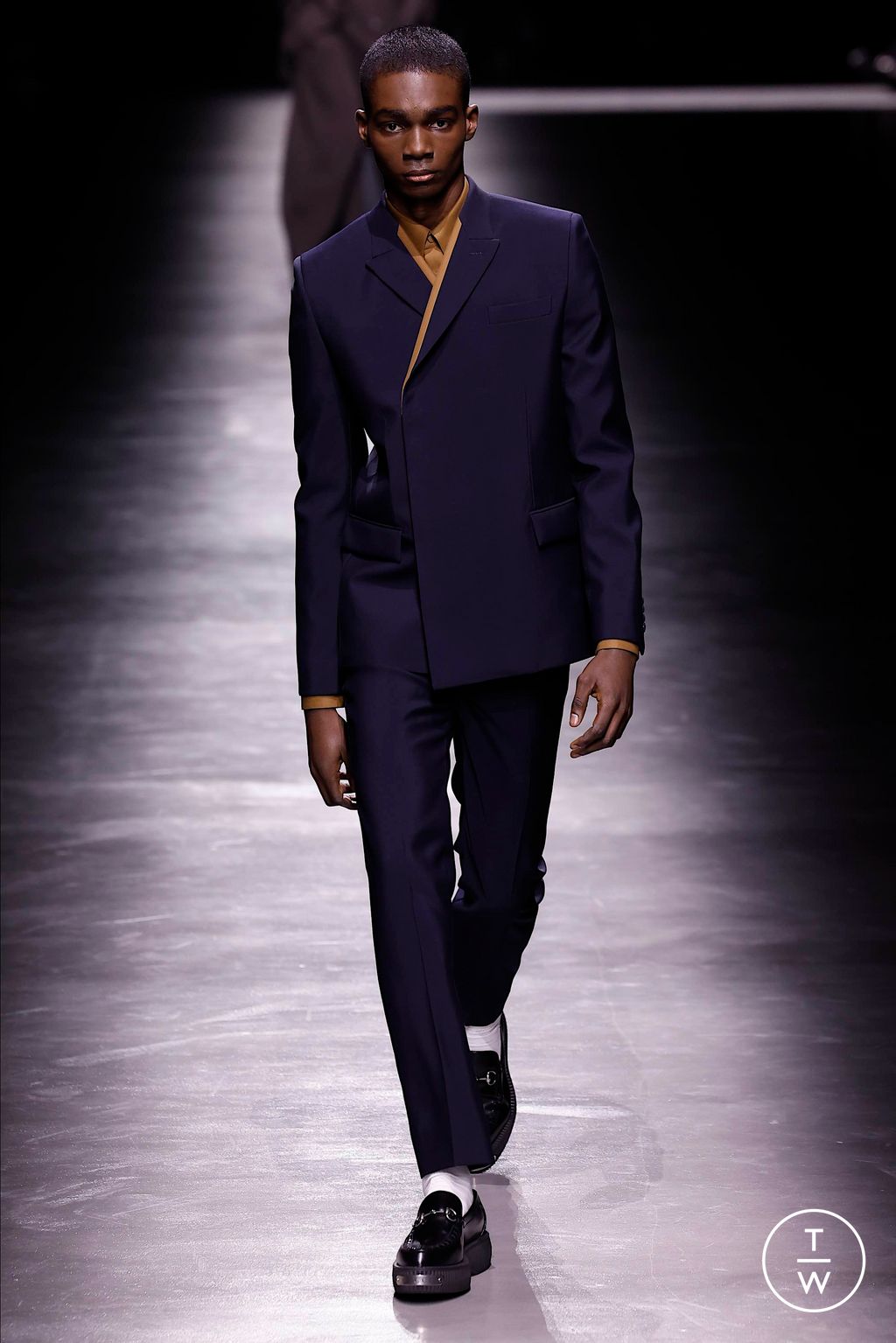 Fashion Week Milan Fall/Winter 2024 look 27 de la collection Gucci menswear