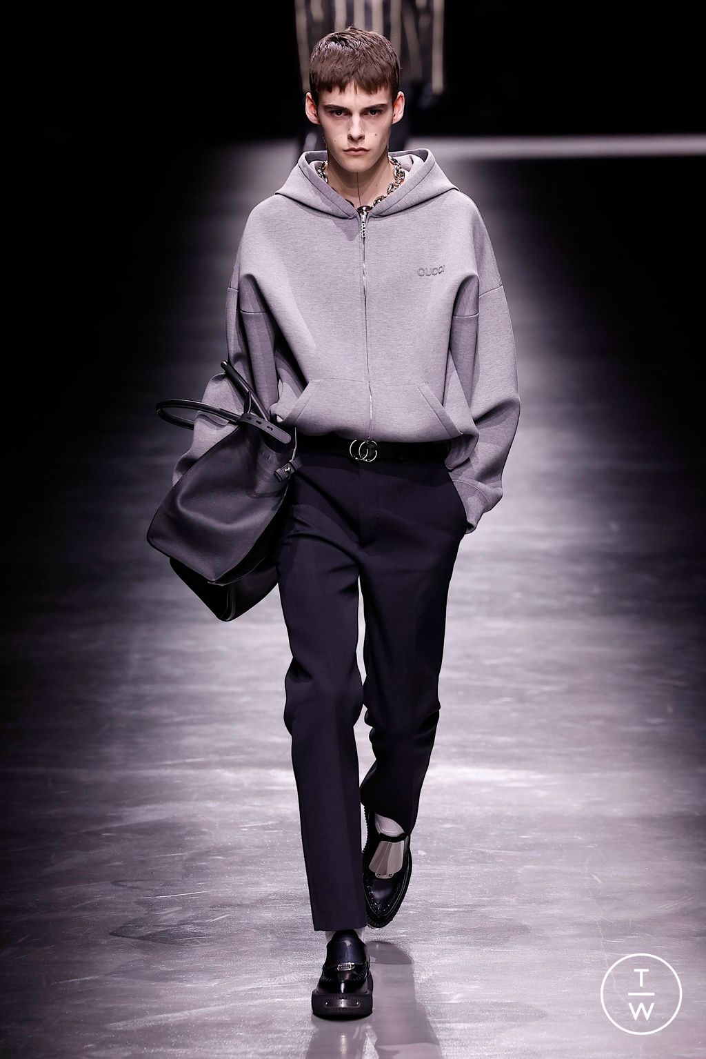 Fashion Week Milan Fall/Winter 2024 look 39 de la collection Gucci menswear