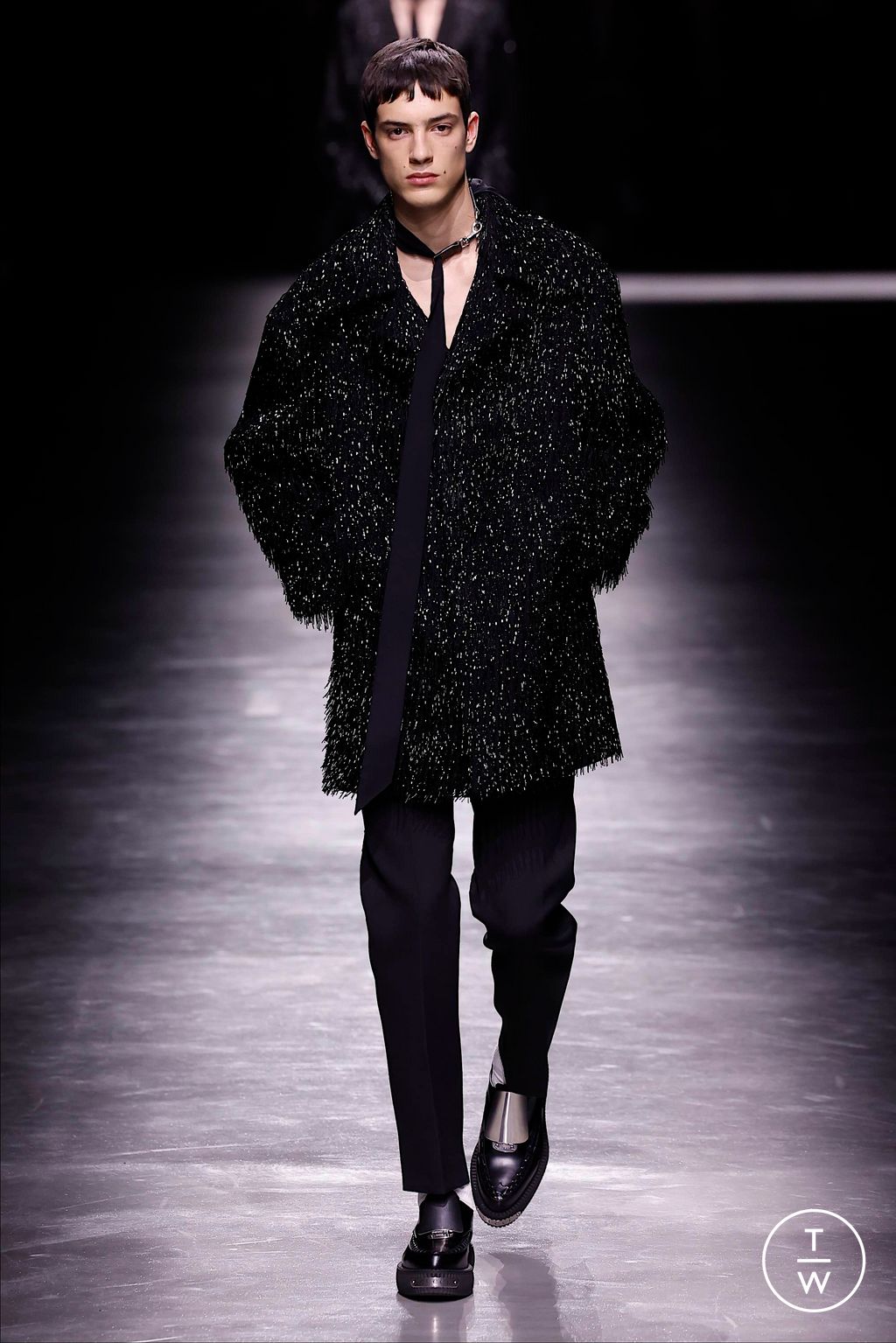 Fashion Week Milan Fall/Winter 2024 look 43 from the Gucci collection menswear