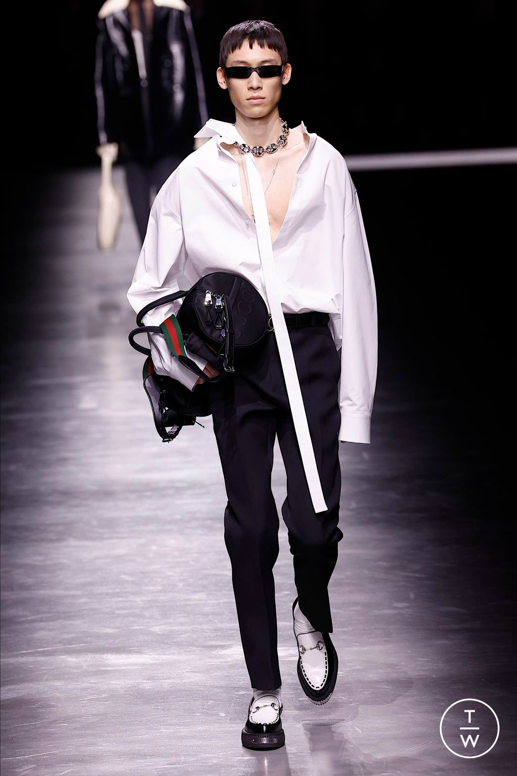 Fashion Week Milan Fall/Winter 2024 look 47 de la collection Gucci menswear