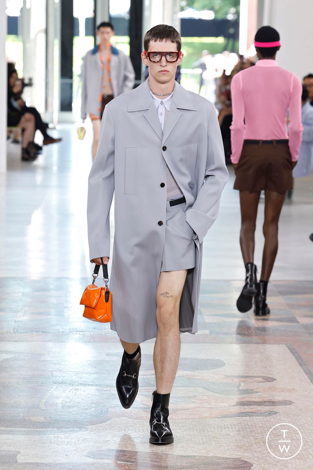Fashion Week Milan Spring/Summer 2025 look 7 de la collection Gucci menswear