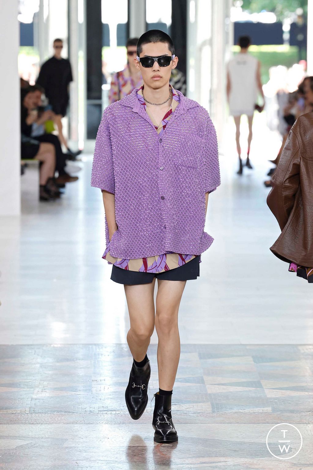 Fashion Week Milan Spring-Summer 2025 look 14 from the Gucci collection 男装