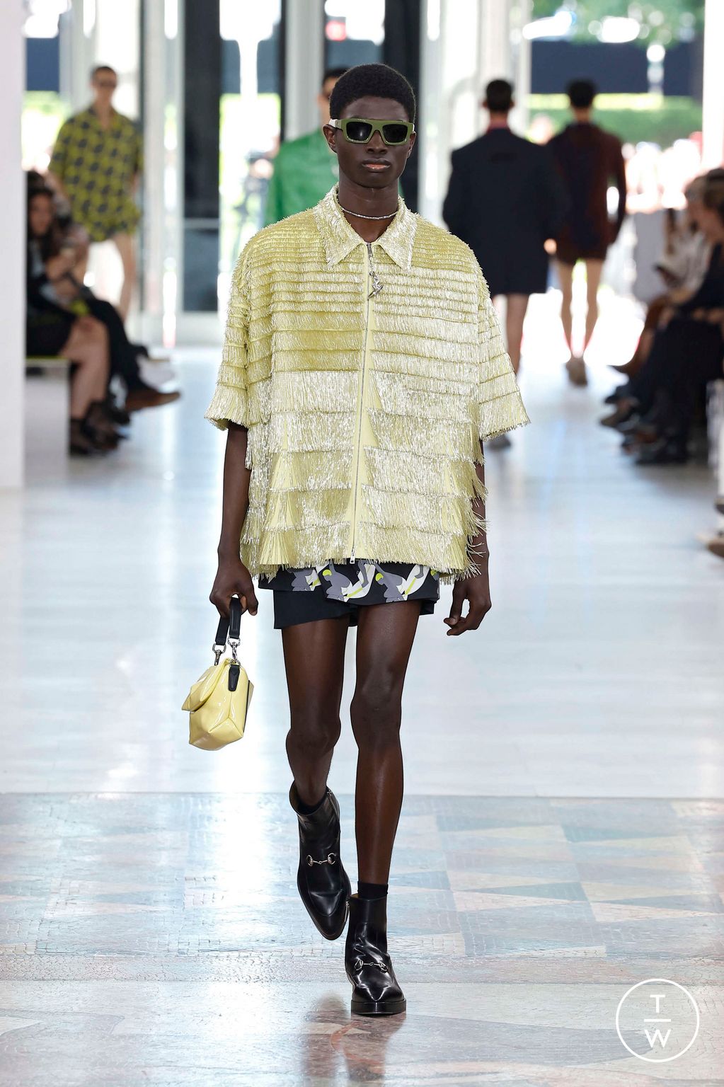 Fashion Week Milan Spring-Summer 2025 look 27 de la collection Gucci menswear