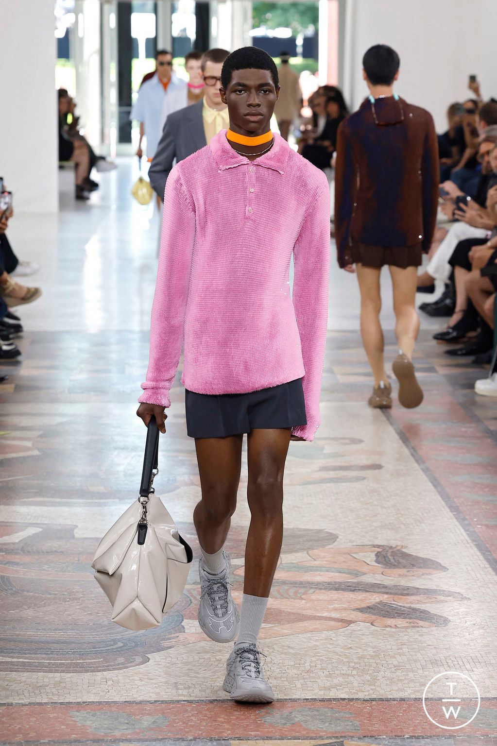 Fashion Week Milan Spring-Summer 2025 look 35 from the Gucci collection 男装