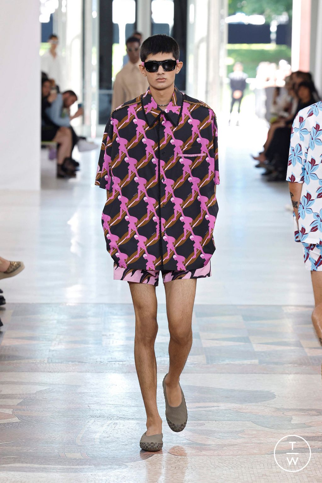 Fashion Week Milan Spring-Summer 2025 look 42 de la collection Gucci menswear