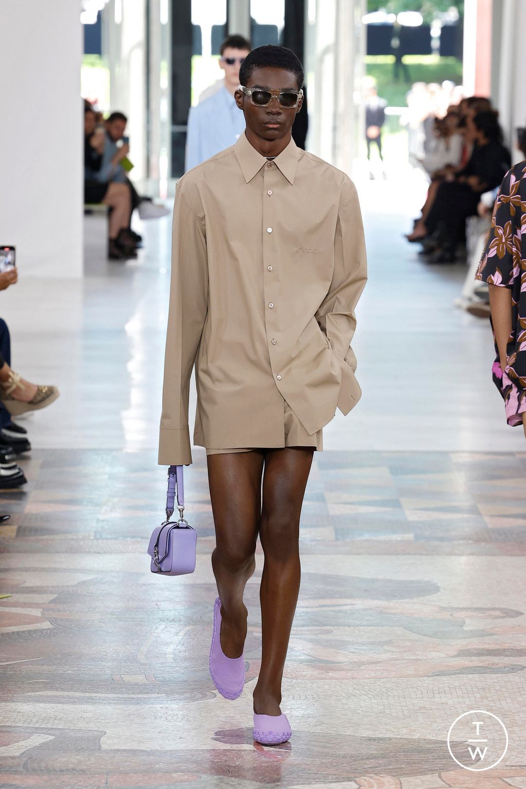 Fashion Week Milan Spring-Summer 2025 look 43 de la collection Gucci menswear